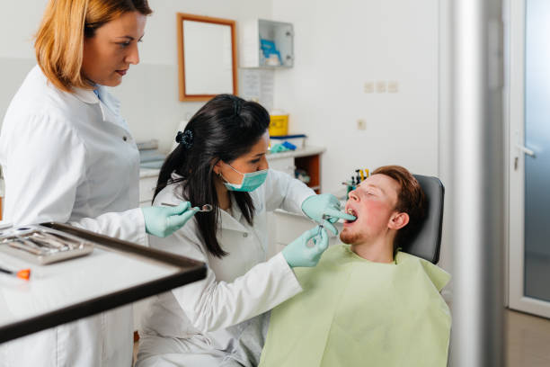 Best Weekend Emergency Dentist in Astor, FL